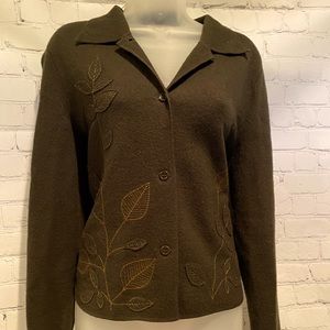Beautiful appliqué cardigan sweater in lovely green tones.